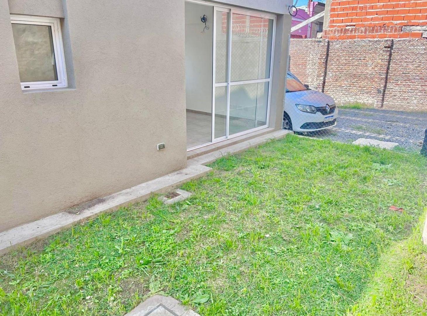 Foto de VENTA 2 AMBIENTES CASA DUPLEX en TIGRE CENTRO, imagen 5