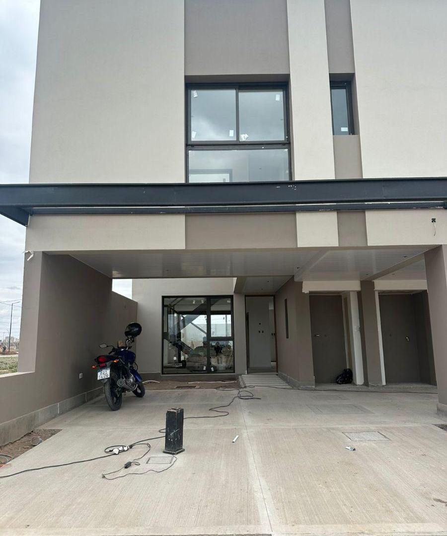 DUPLEX EN VENTA 3 DORMITORIOS A ESTRENAR EN CAMPOS DE MANANTIALES