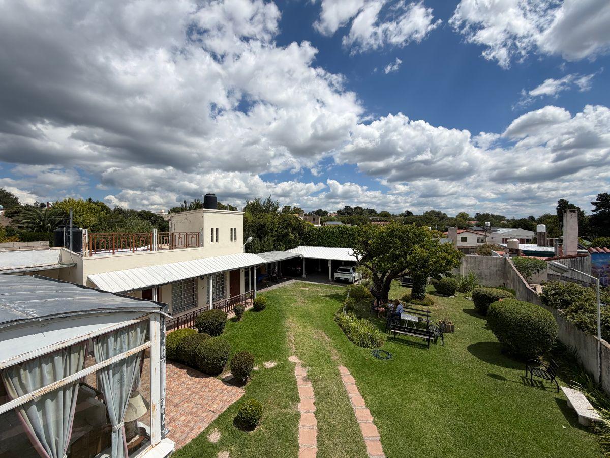VENTA CASA HOSTERIA CON DEPARTAMENTO LA CUMBRE CENTRO