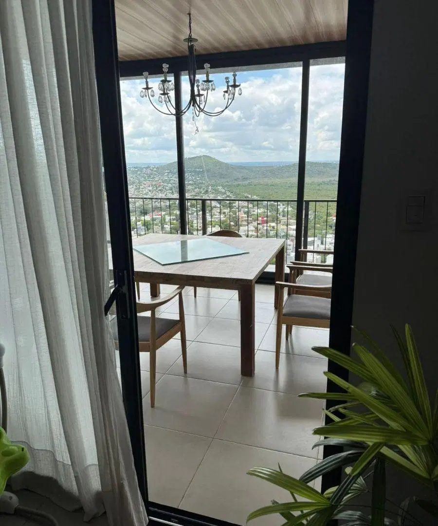 VENDO CASA TRES DORMITORIOS PILETA TERRAZAS DE LA ESTANZUELA 5