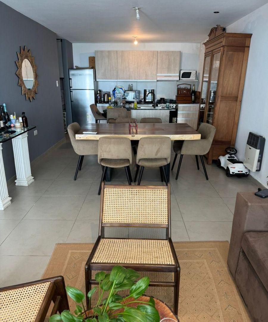 VENDO CASA TRES DORMITORIOS PILETA TERRAZAS DE LA ESTANZUELA