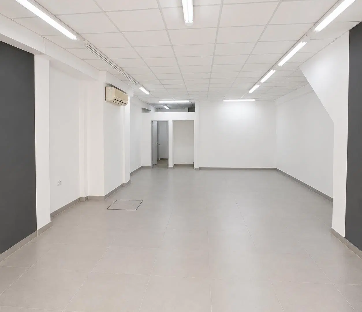 ALQUILER LOCAL COMERCIAL NOVENTA METROS EN CALLE BELGRANO 4