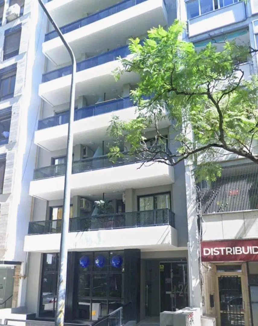 Departamento en venta un dormitorio con balcón en el centro 3