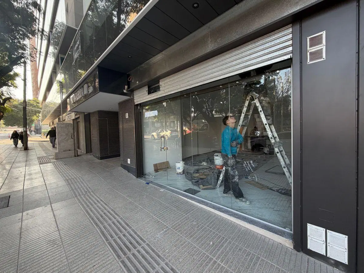 ALQUILER LOCAL COMERCIAL A ESTRENAR GÜEMES 2