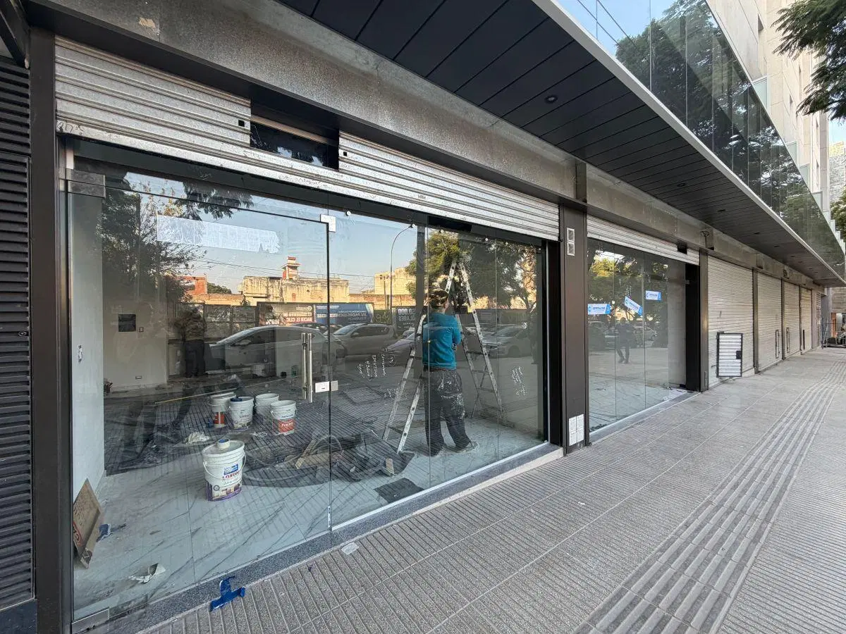 ALQUILER LOCAL COMERCIAL A ESTRENAR GÜEMES 4
