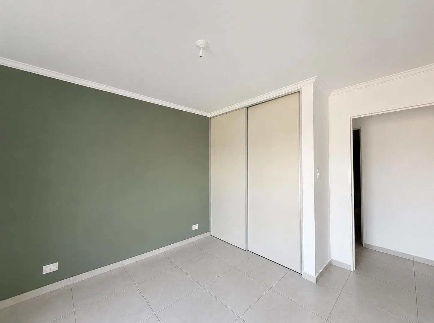 ALQUILER UN DORMITORIO CON AMENITIES Y BALCON 2