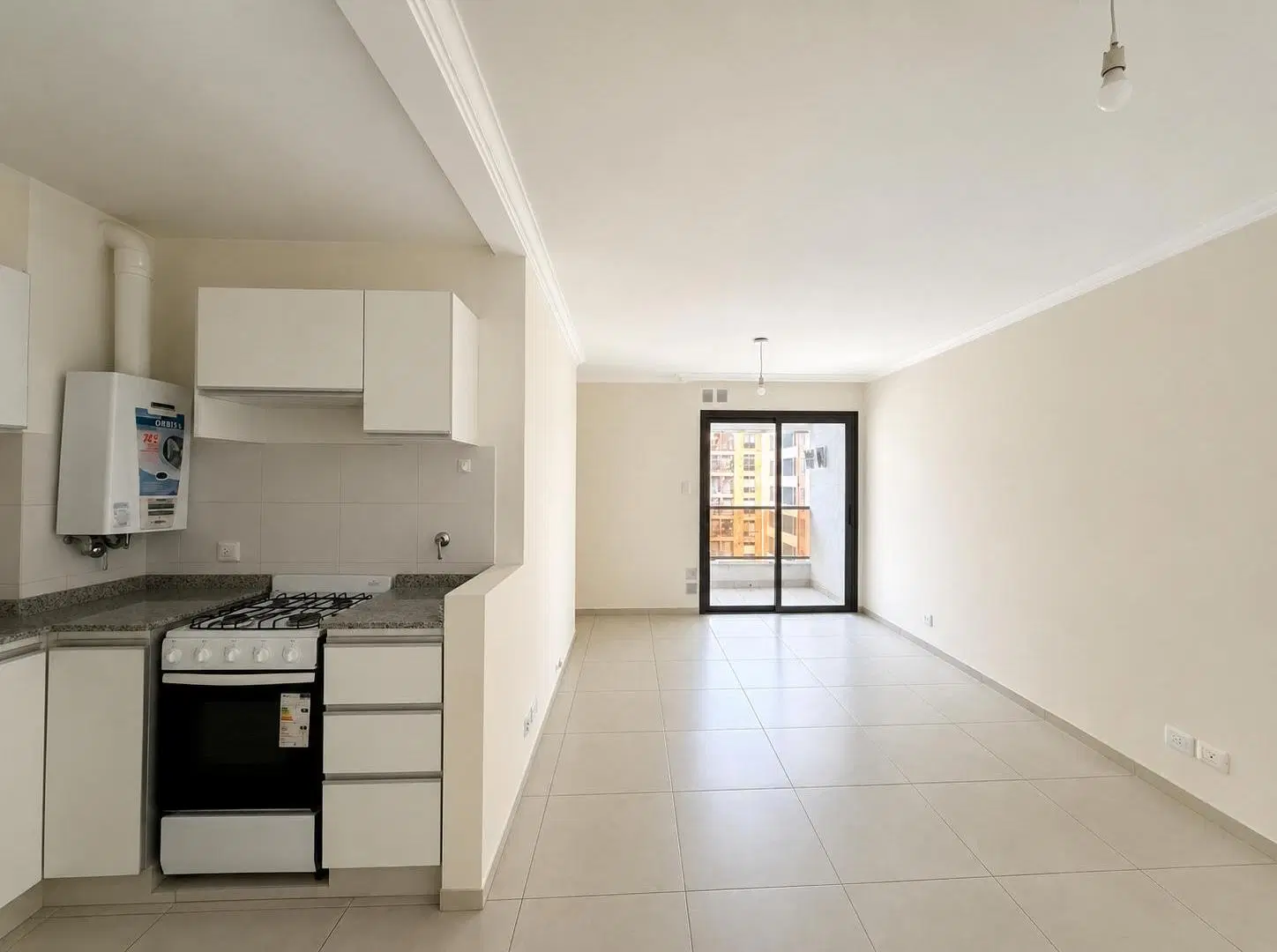 ALQUILER UN DORMITORIO CON BALCÓN NUEVA CBA 4