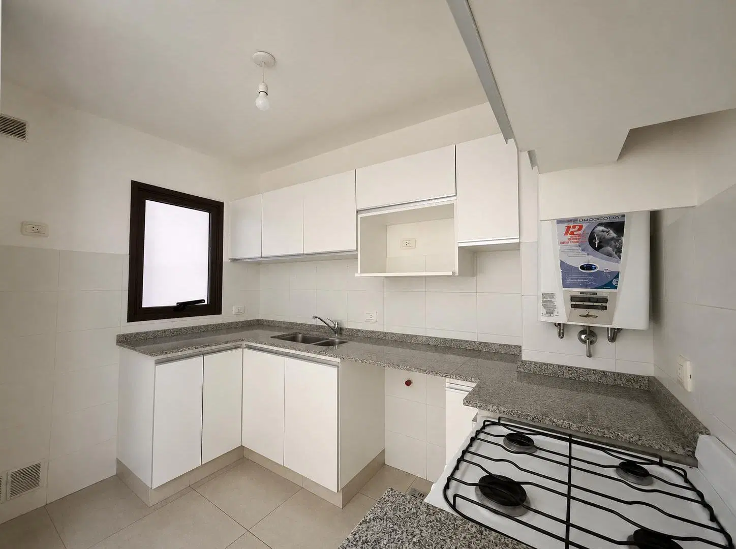 ALQUILER UN DORMITORIO CON BALCÓN NUEVA CBA 1