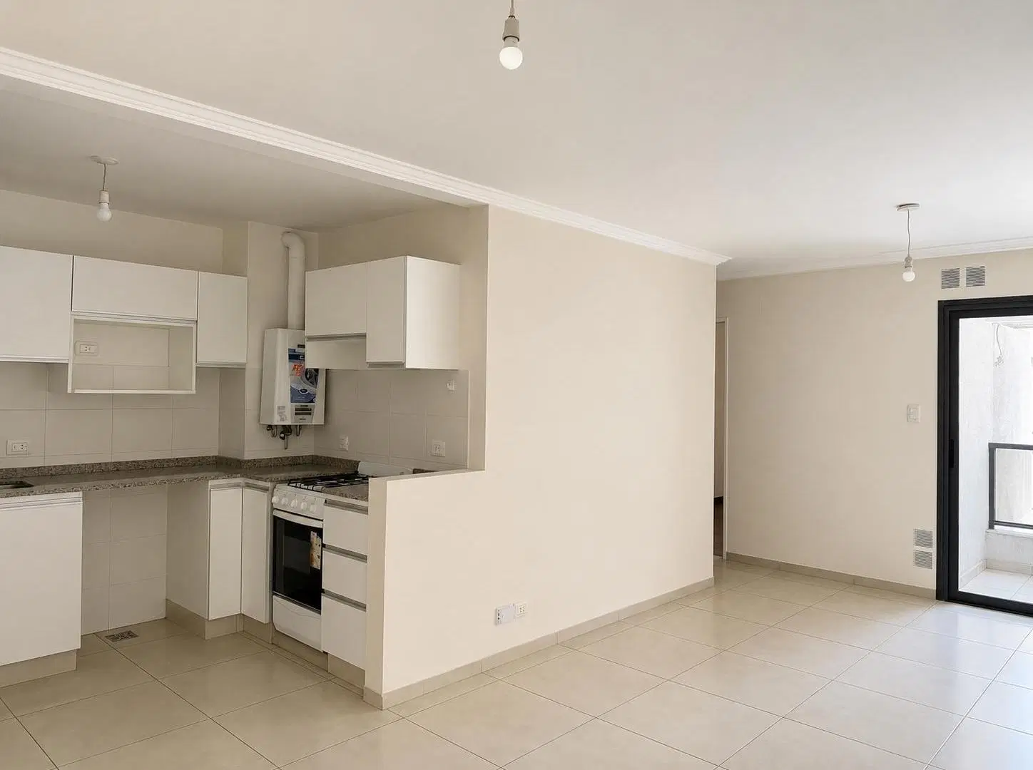 ALQUILER UN DORMITORIO CON BALCÓN NUEVA CBA 3