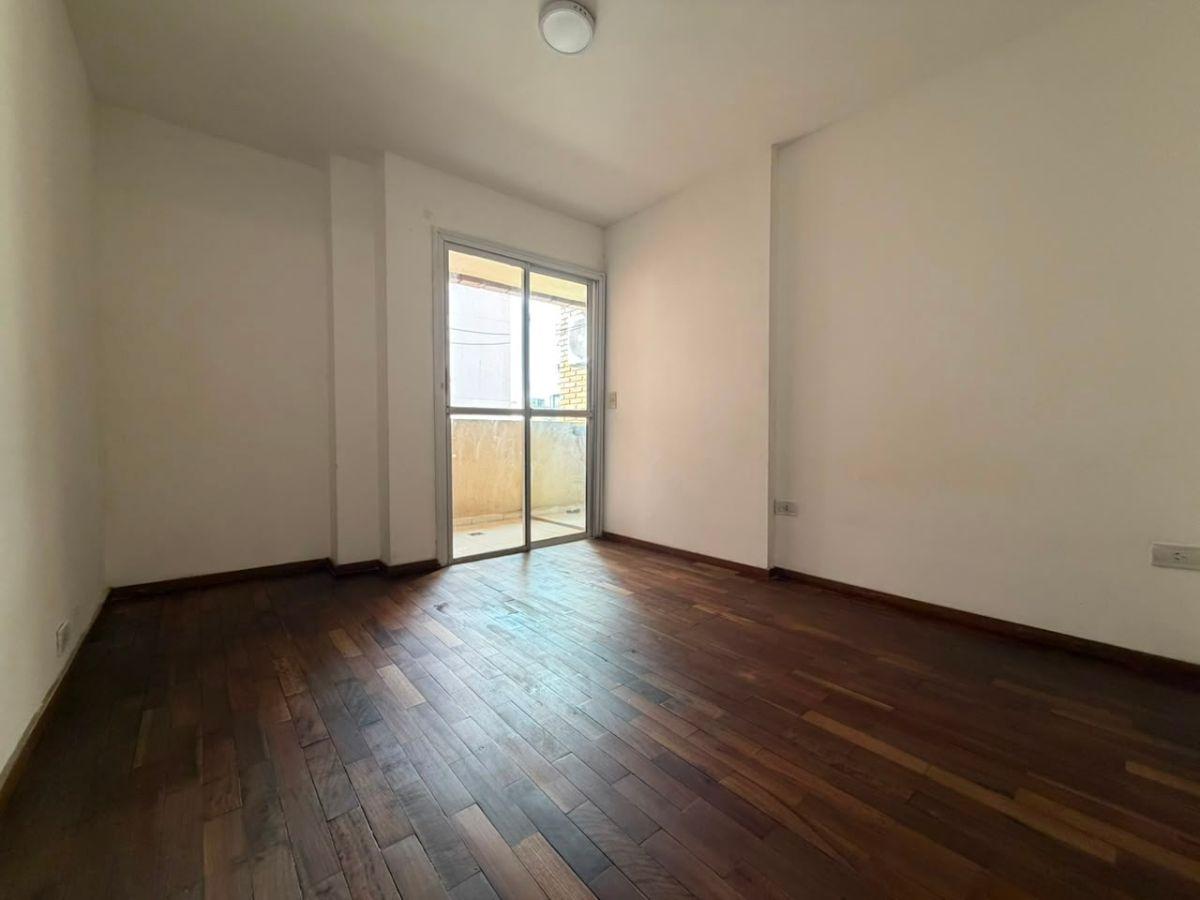 Foto de Vendo departamento 1 dormitorio con doble balcón - Centro - a metros de, imagen 2