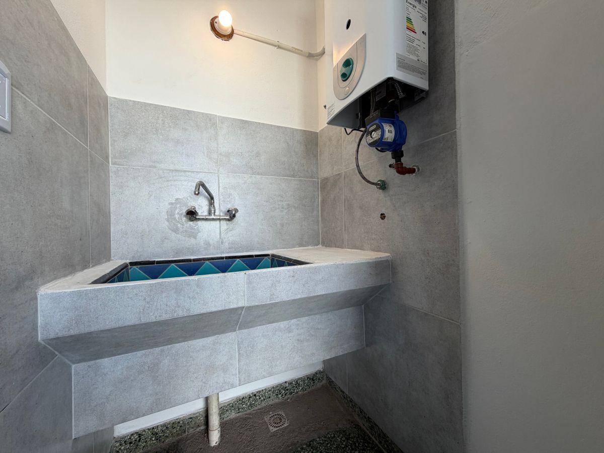 Foto de VENTA CASA OPORTUNIDAD DOS DORMITORIOS RECIBE MENOR, imagen 4