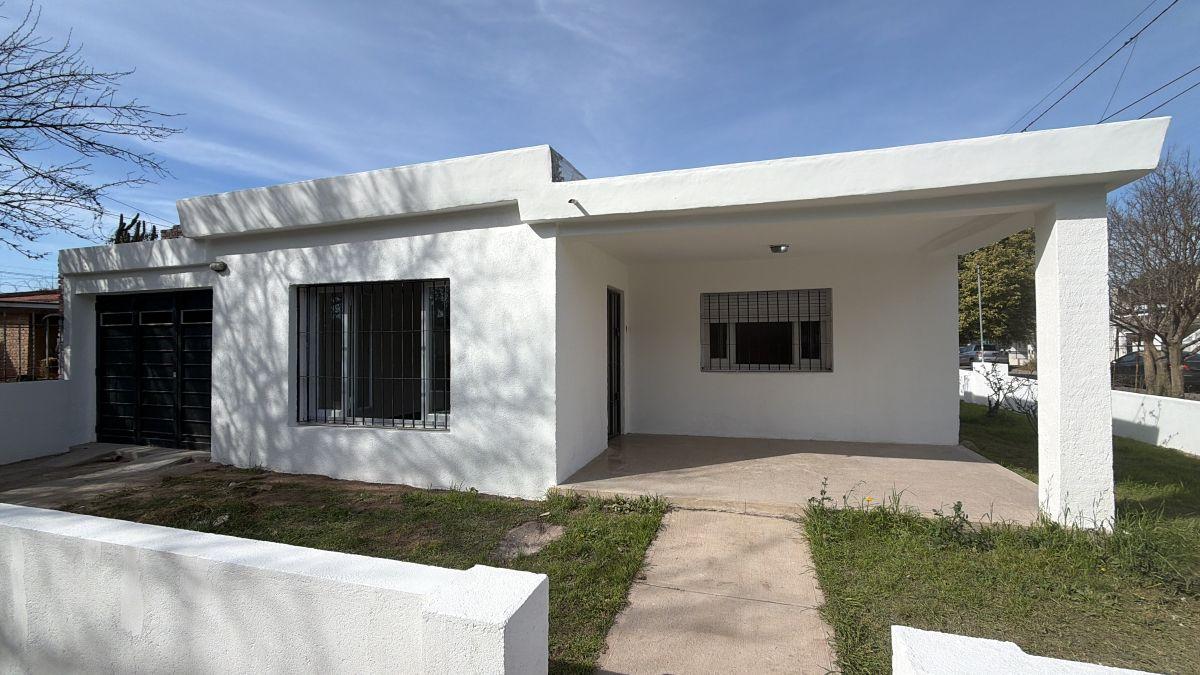 Foto de VENTA CASA OPORTUNIDAD DOS DORMITORIOS RECIBE MENOR, imagen 3