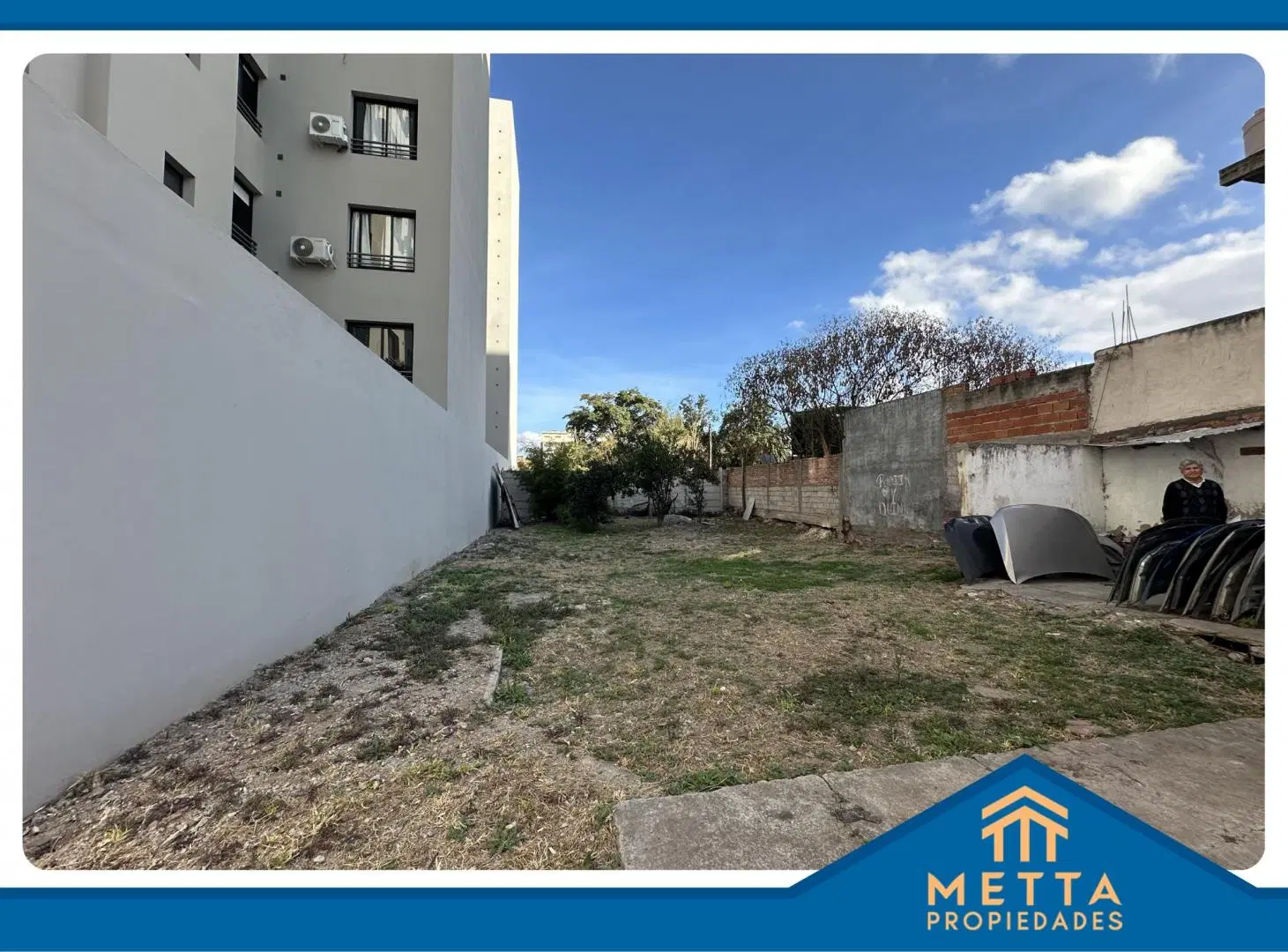 Terreno zona R1 12x38, U$D 140.000 5