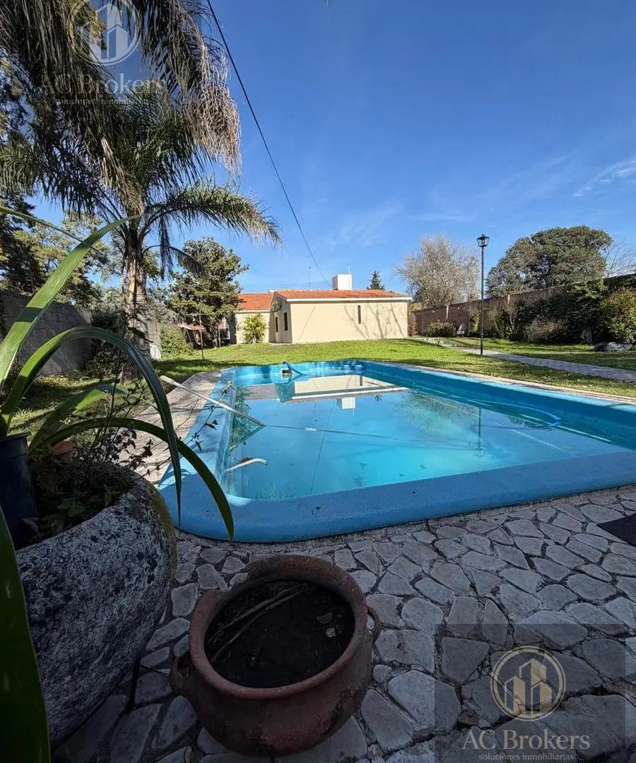 Casa AV.DON BOSCO LOTE DE 2500M2 2