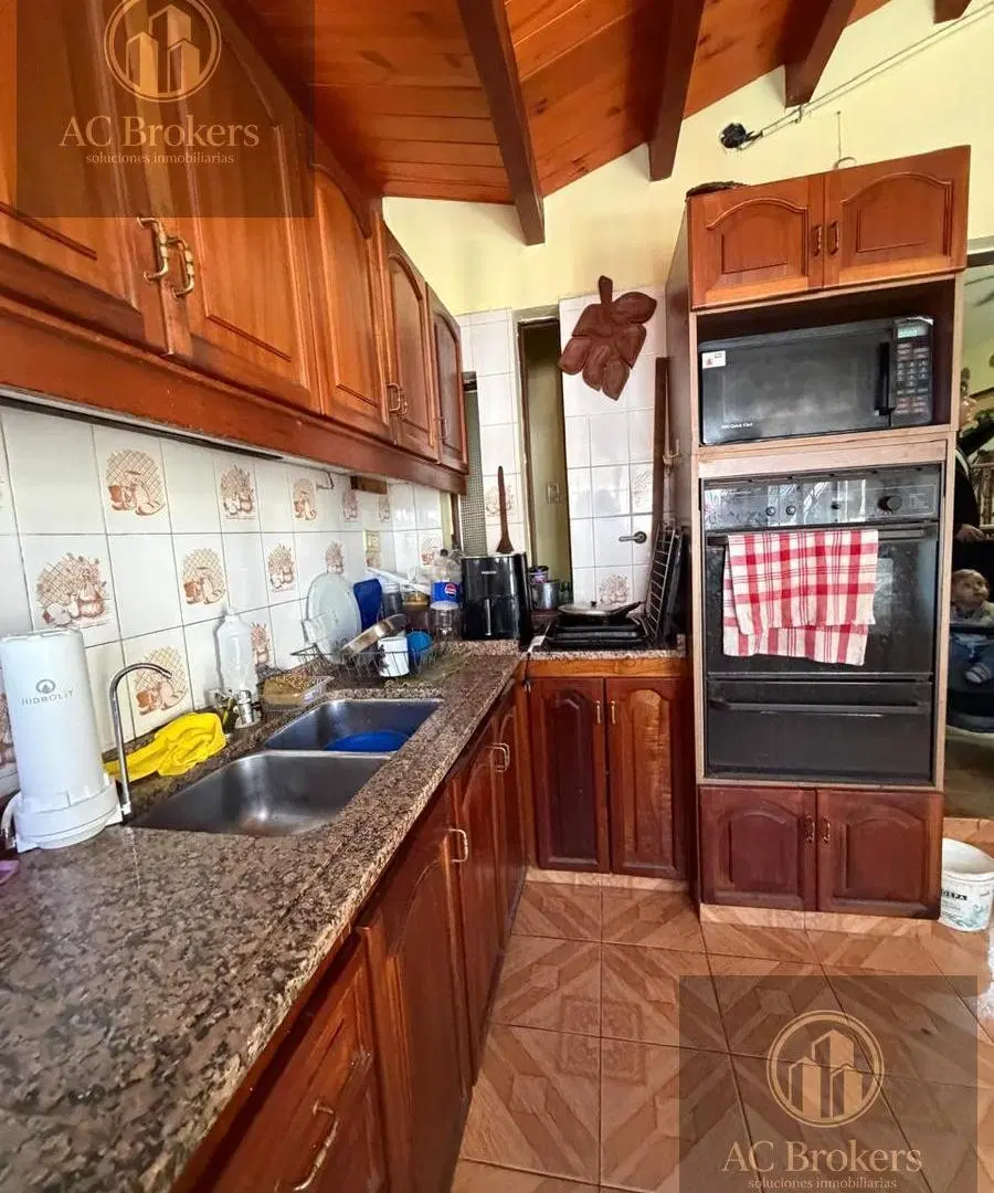 Casa AV.DON BOSCO LOTE DE 2500M2 8