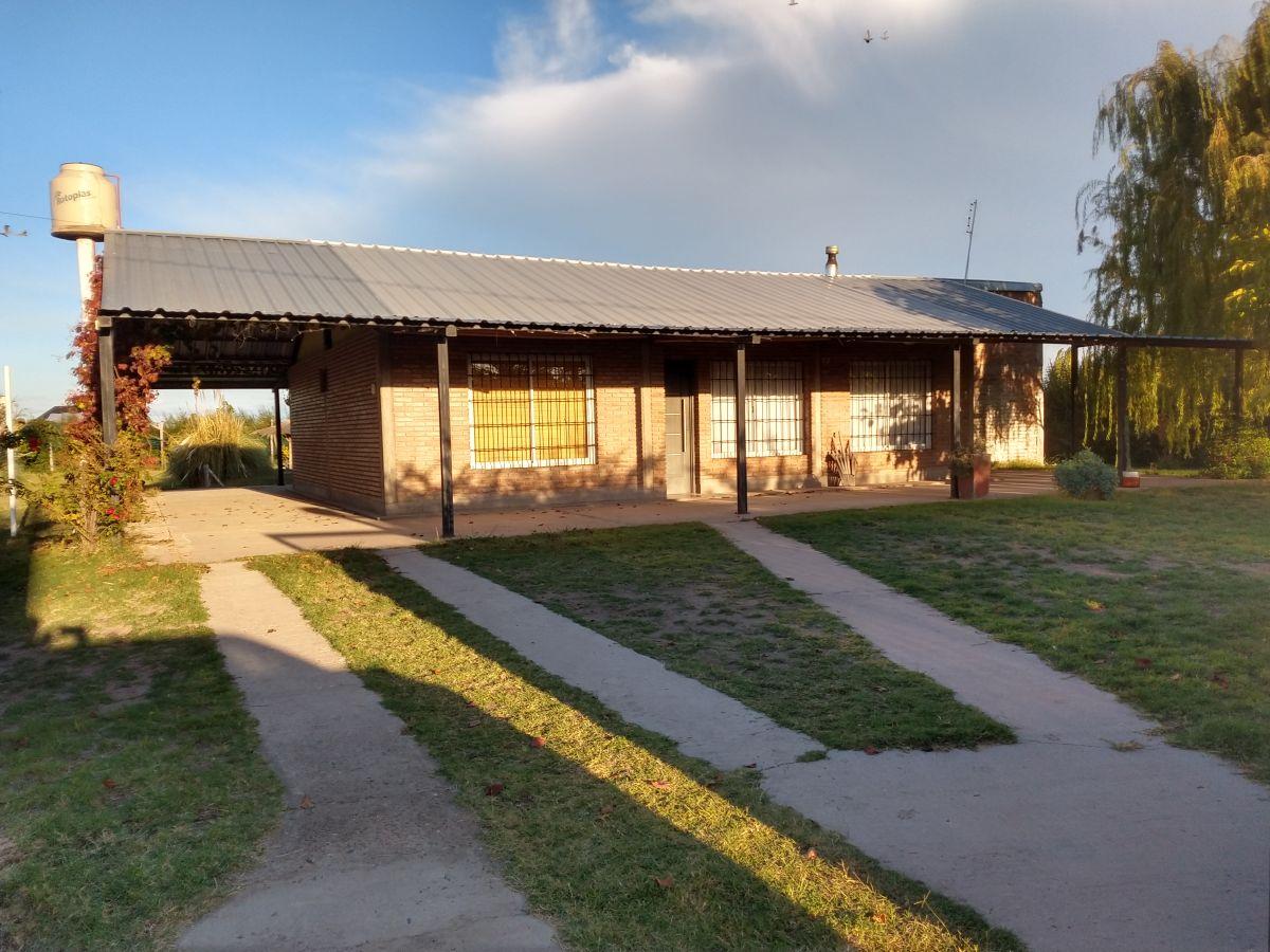 Foto de CASA EN VENTA TERRENO DE 3074M2 , 3 HABITACIONES Y PILETA, imagen 1