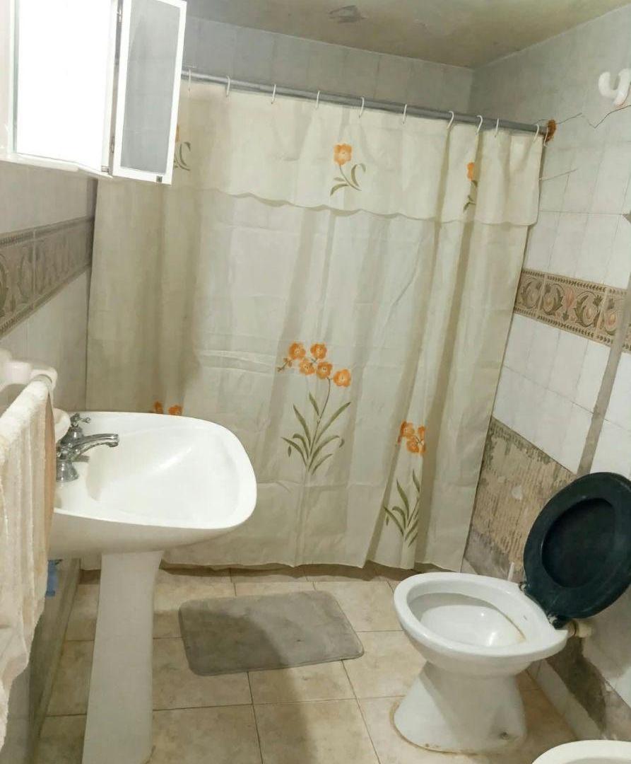 Foto de Casa en venta 4 habitaciones c/ cochera en San Rafael, a 100 m de Av, imagen 5