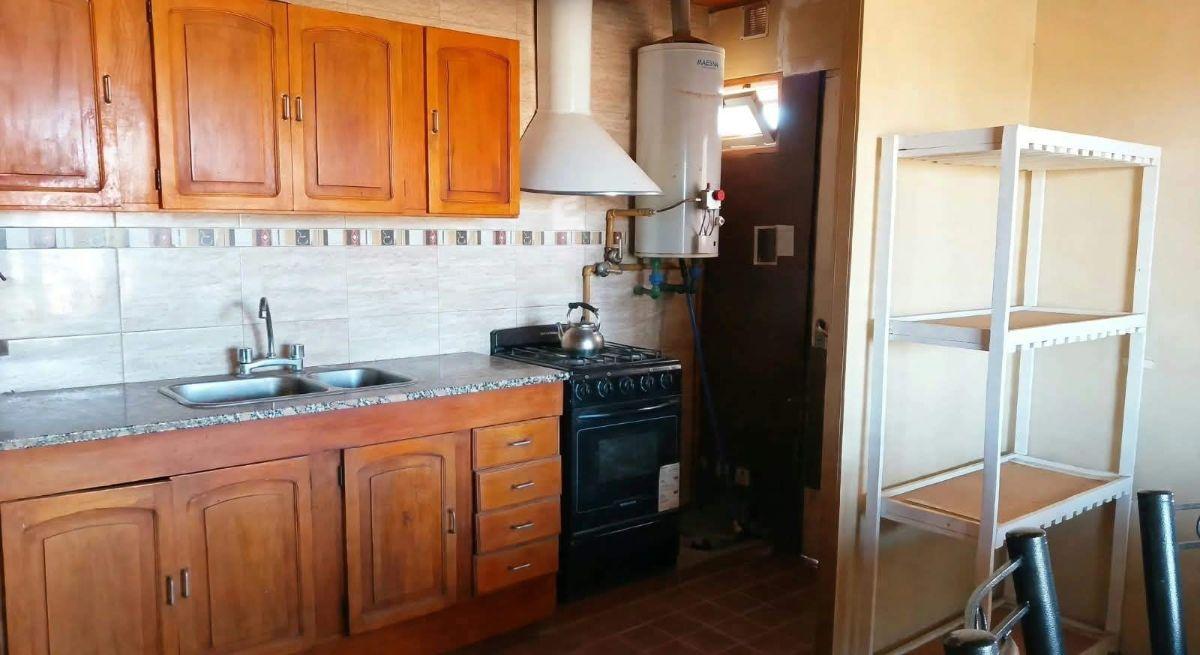 Foto de CASA EN VENTA, 1700M2 , 3 habitaciones, cocheras-Todos los servicios, imagen 5