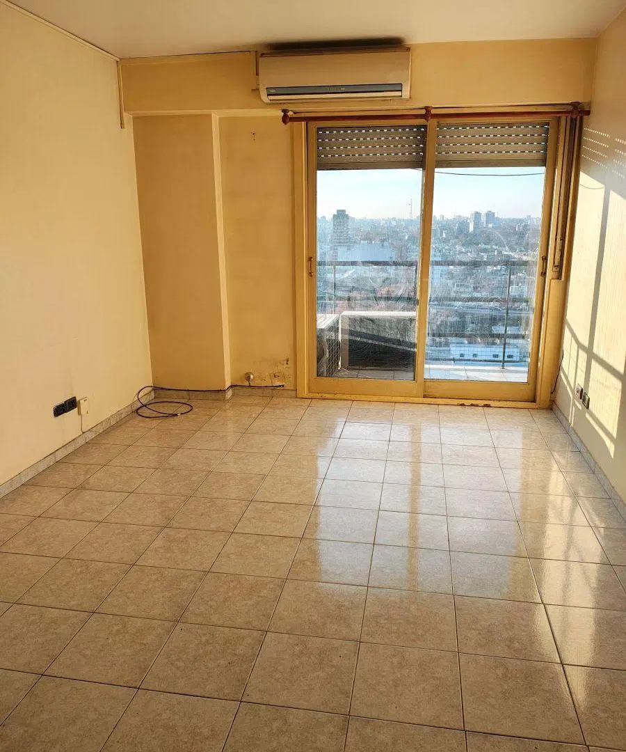 DEPARTAMENTO DOS AMBIENTES CON BALCON EN ALQUILER 3