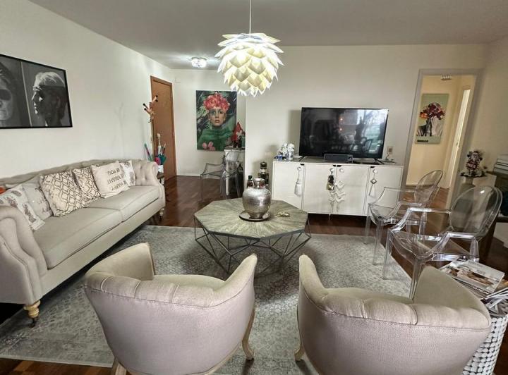 Alquiler Apartamento en el Centro de Pocitos con muebles de 3 dormitorios y Garaje, full Amenities 4