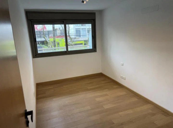 Venta de apartamento 1 dormitorio en el Centro de Pocitos a pasos de la Rambla, frente a Trouville 5