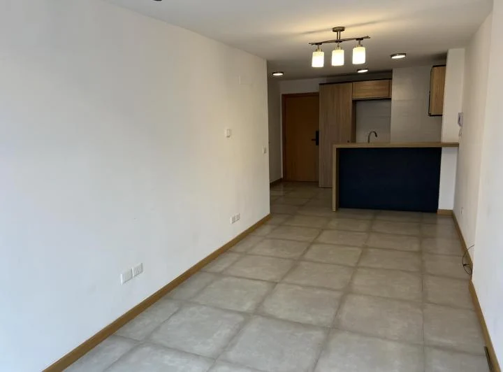 Venta de apartamento 1 dormitorio en el Centro de Pocitos a pasos de la Rambla, frente a Trouville 3