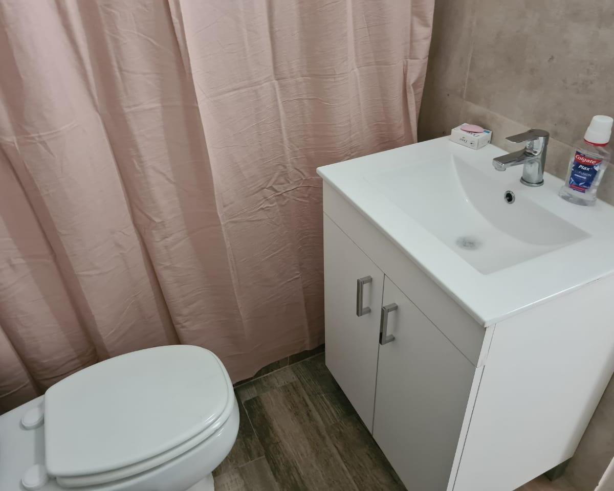 Departamento 83 m² Restaurado - Barrio Porteño de San Cristobal (4 Ambientes) 2