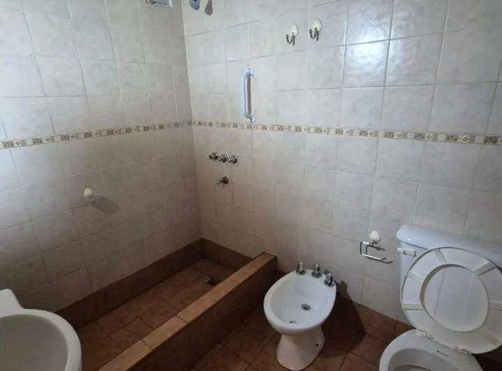 DEPARTAMENTO EN DORREGO 4