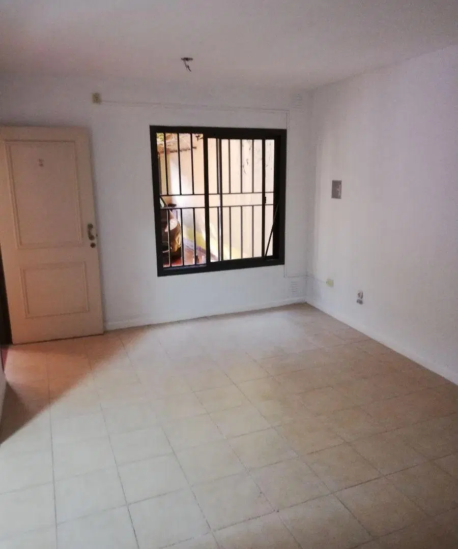 DEPARTAMENTO EN CALLE ECHEVERRIA, BARRIO BOMBAL DE GODOY CRUZ. 3