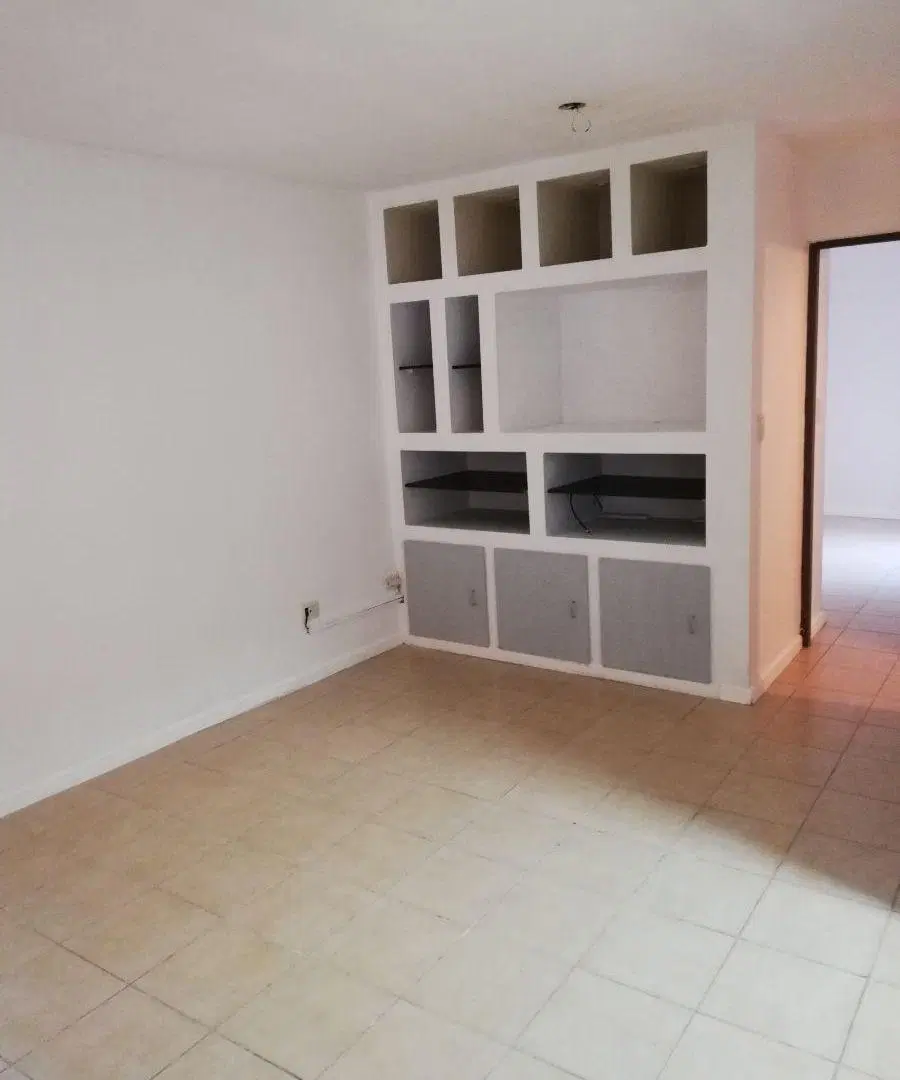 DEPARTAMENTO EN CALLE ECHEVERRIA, BARRIO BOMBAL DE GODOY CRUZ. 2
