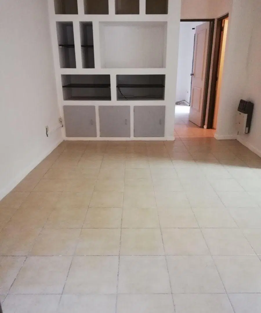 DEPARTAMENTO EN CALLE ECHEVERRIA, BARRIO BOMBAL DE GODOY CRUZ. 4