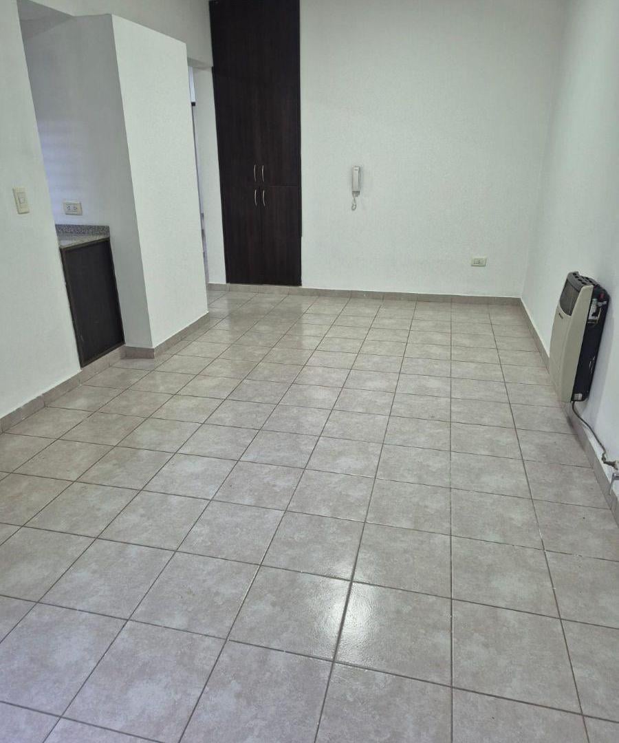 Foto de MARCELO MENDEZ - INMOBILIARIA ALQUILA DEPARTAMENTO: En "LOTEO LA ROCA", imagen 2