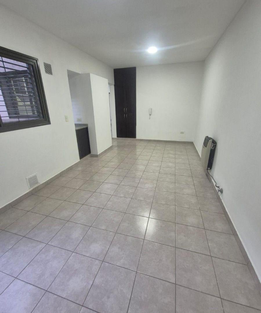 Foto de MARCELO MENDEZ - INMOBILIARIA ALQUILA DEPARTAMENTO: En "LOTEO LA ROCA", imagen 1