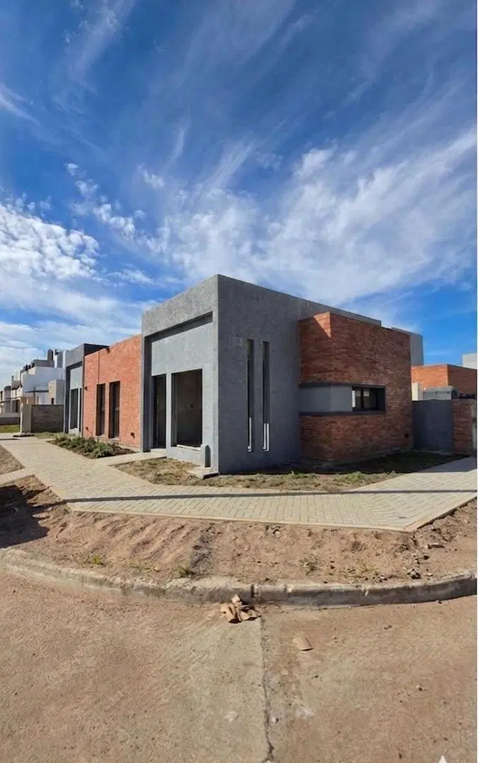 Dúplex en Venta 2D en Quebradas de Manantiales 1