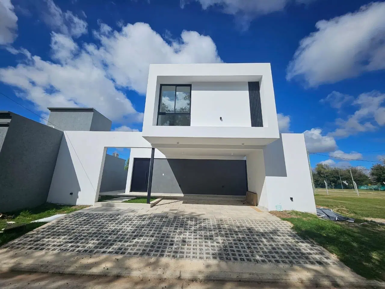 Hermosa Casa en Alquiler 3D - Mansos del Sur 2