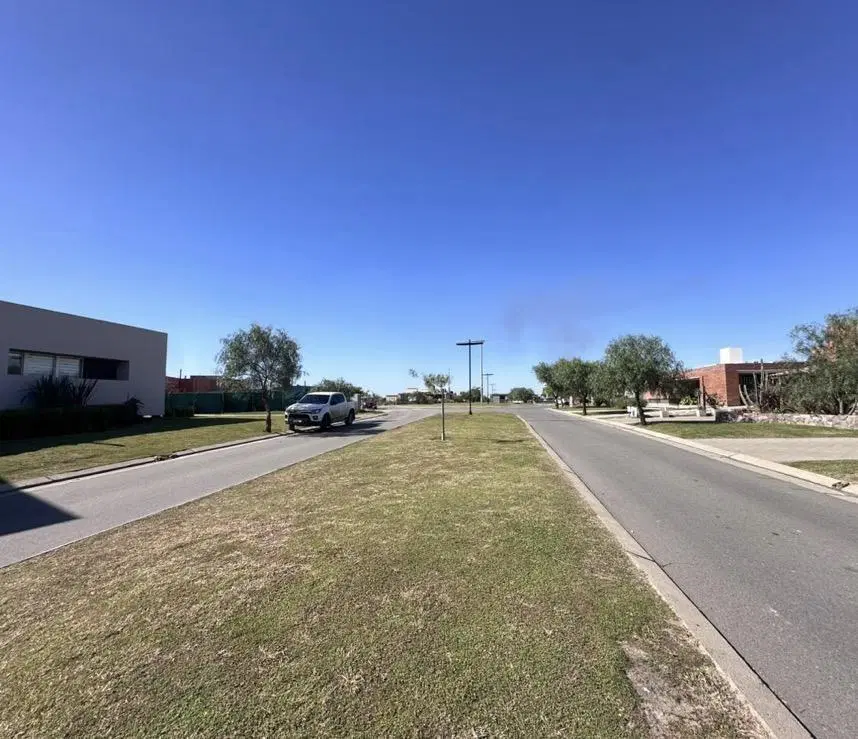 Terreno de 1500 m² en Venta 1