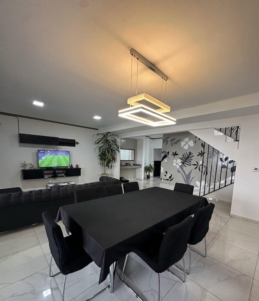 Dúplex de 210 m² con Pileta en Venta - Claros Village