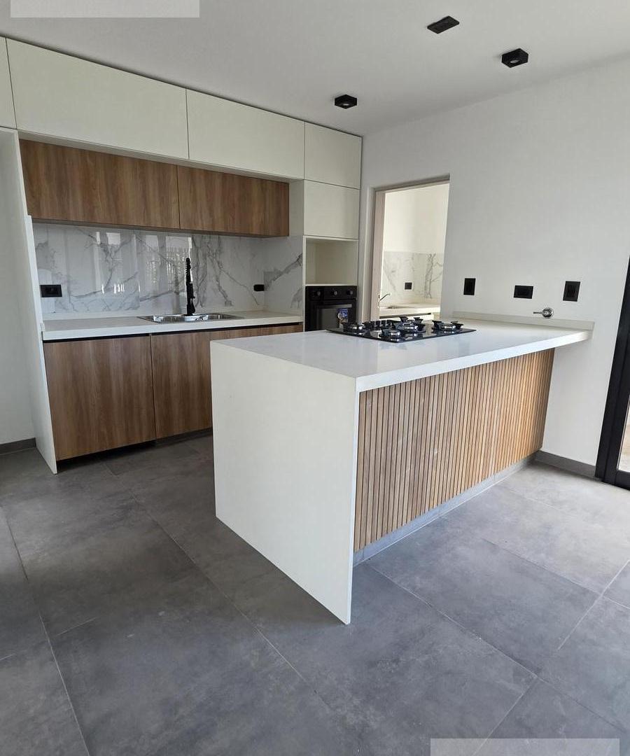 Foto de Hermoso dúplex 3 Dormitorios en Venta, imagen 3