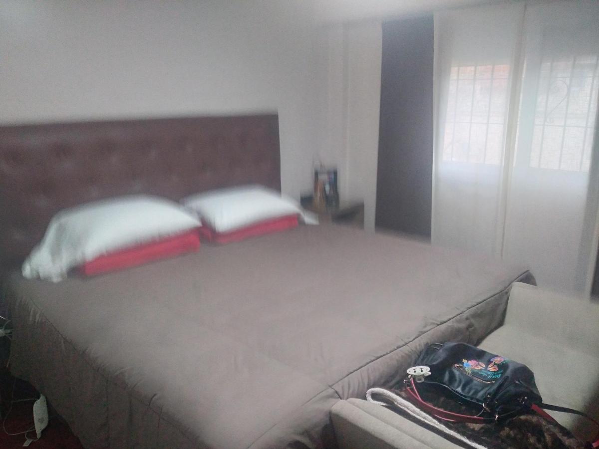 Venta Casa 4 Ambientes con Quincho Floresta 2
