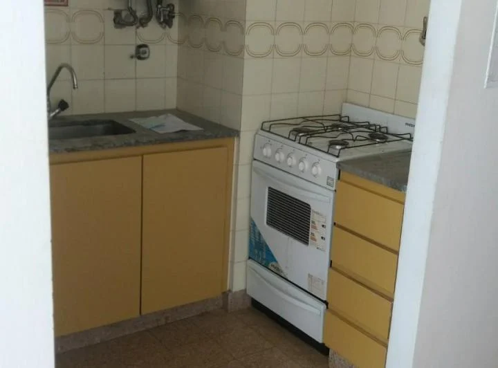 Foto de DEPARTAMENTO DE 1 DORMITORIO EN EXCELENTE ZONA, BAJOS GASTOS!, imagen 2