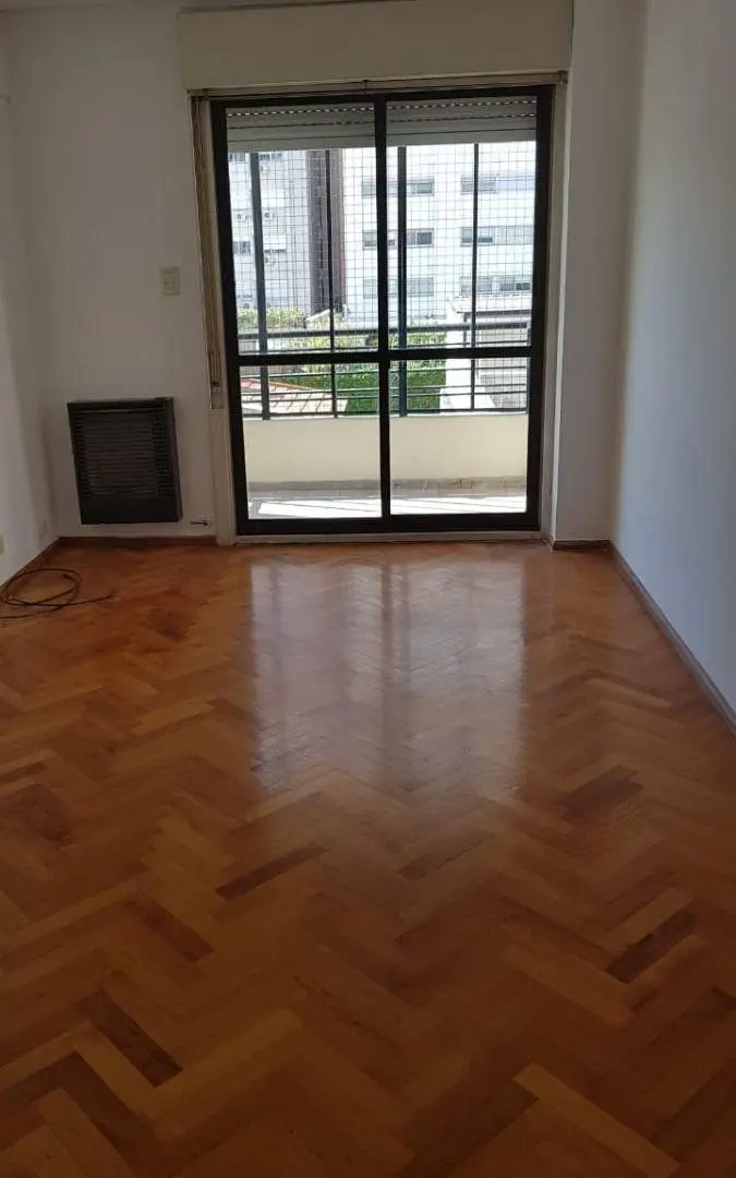 DEPARTAMENTO DE 1 DORMITORIO AMPLIO, EXCELENTE ESTADO A METROS DE BV. ORONO! 2
