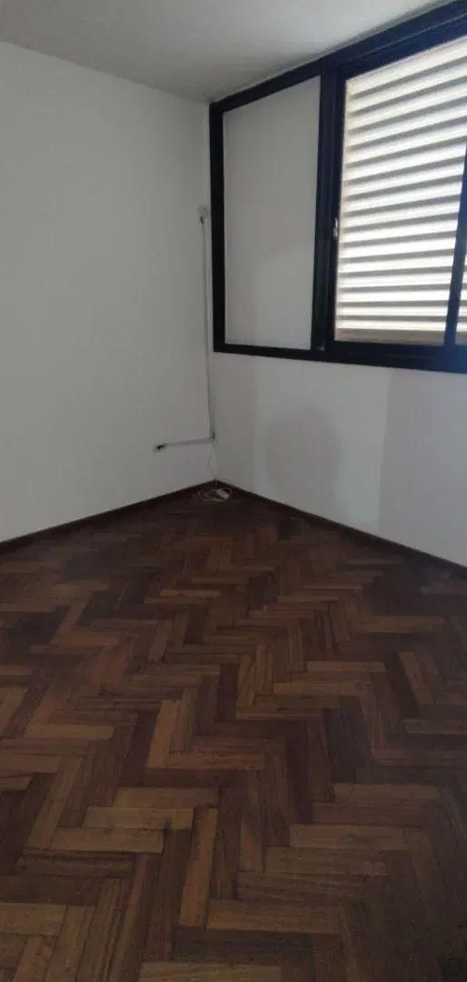 Pte. Roca 1400. Departamento de 1 dormitorio al contrafrente en pleno centro de la ciudad. 2