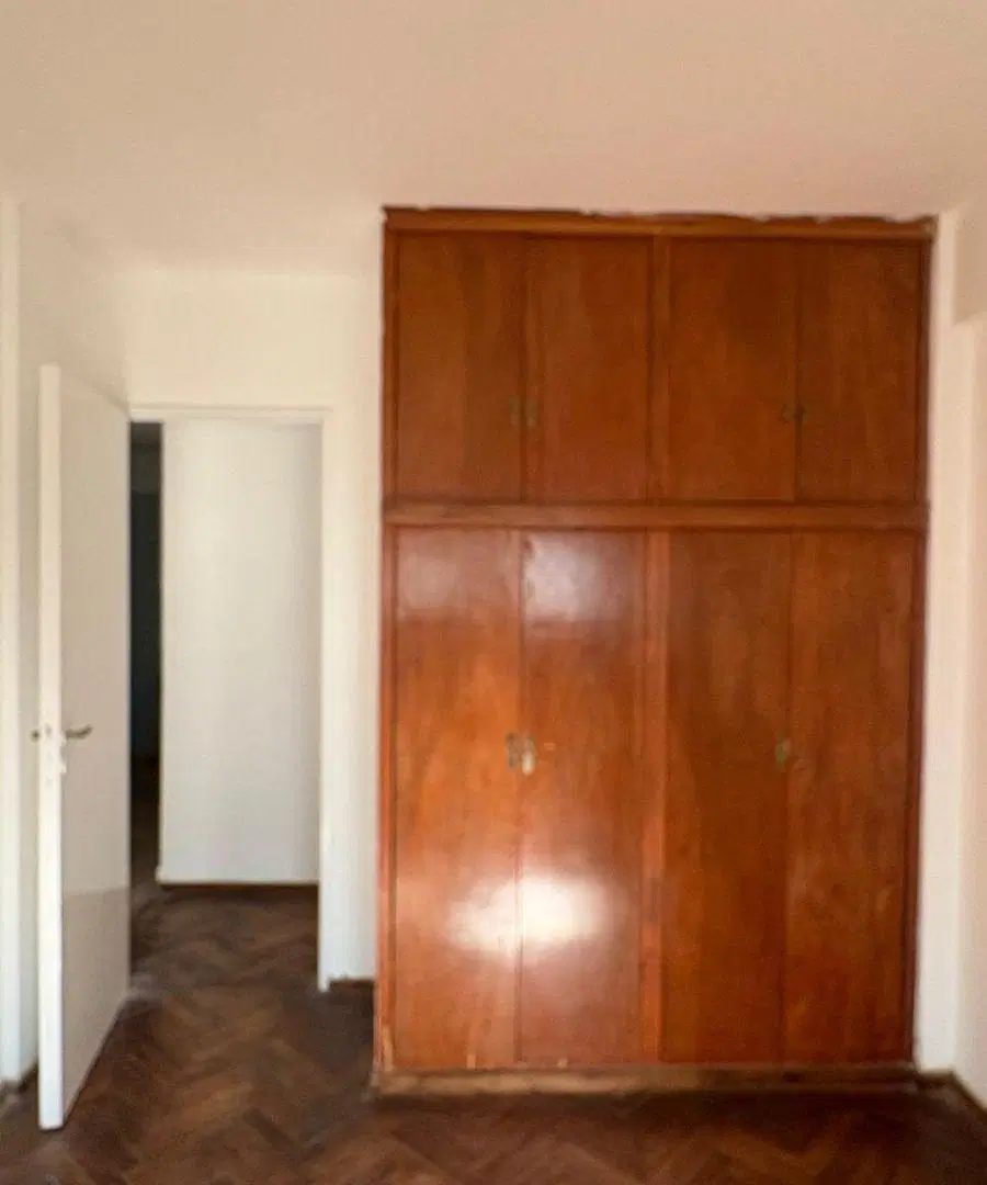 Departamento 2 dormitorios antiguo en zona centro 5