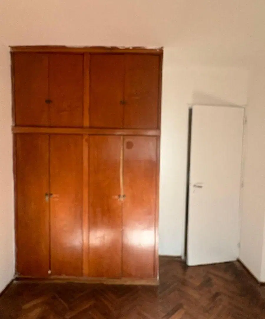 Departamento 2 dormitorios antiguo en zona centro 4