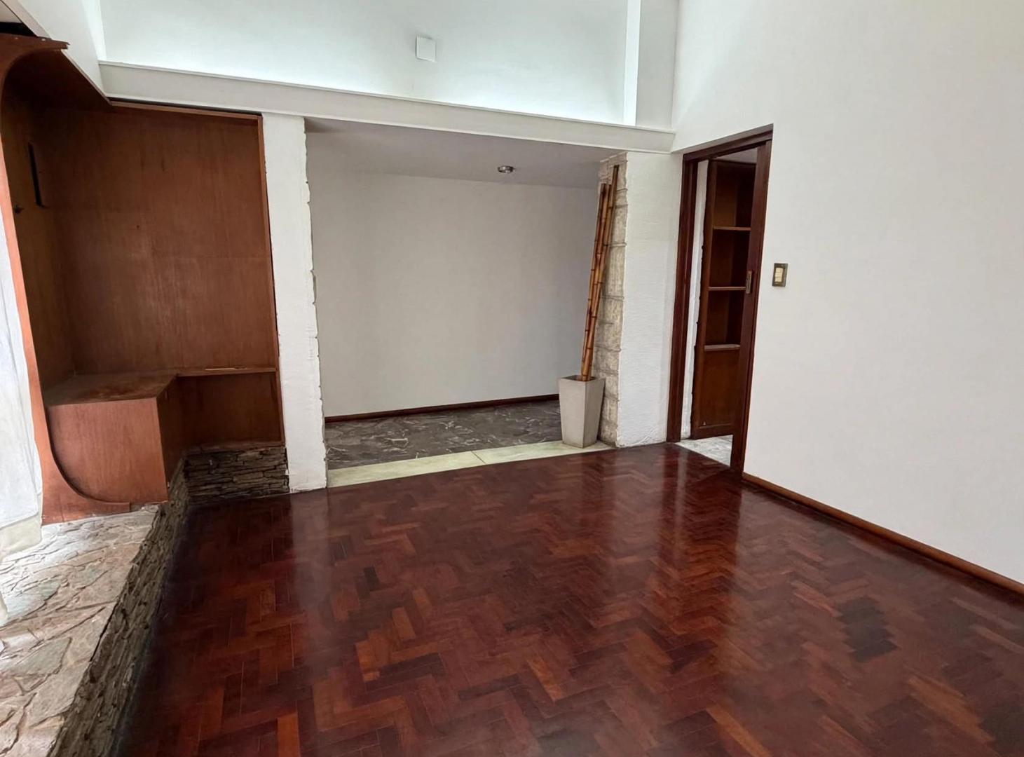 Foto de Casa de 3 dormitorios con cochera en Echesortu, imagen 2
