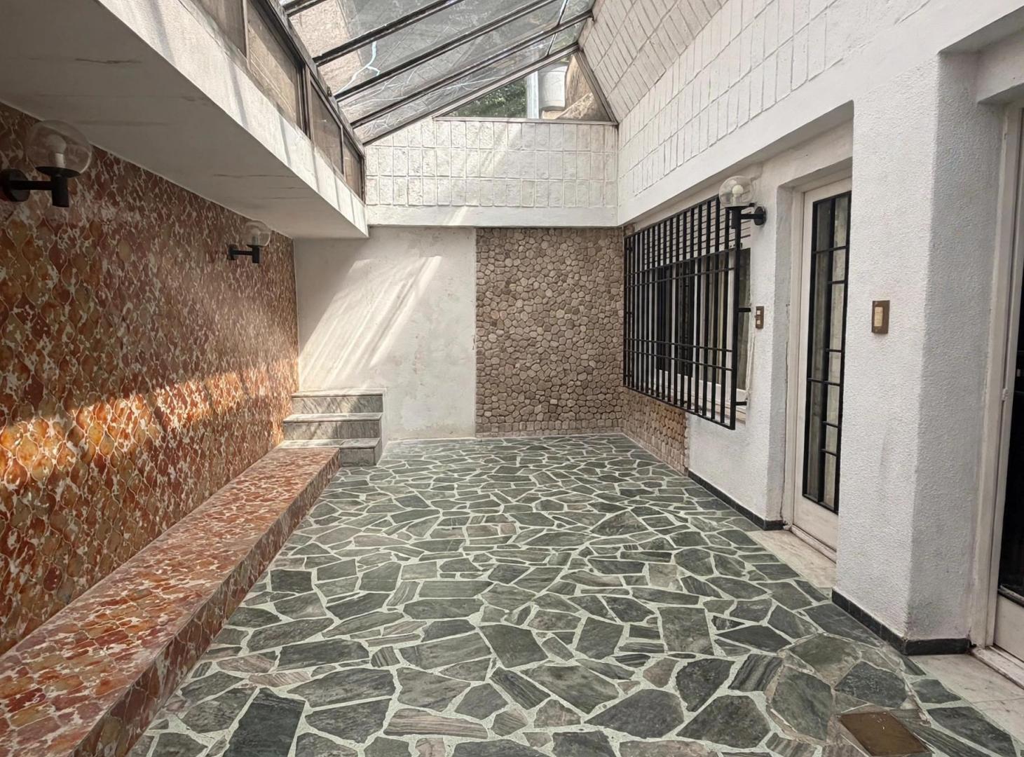 Foto de Casa de 3 dormitorios con cochera en Echesortu, imagen 3