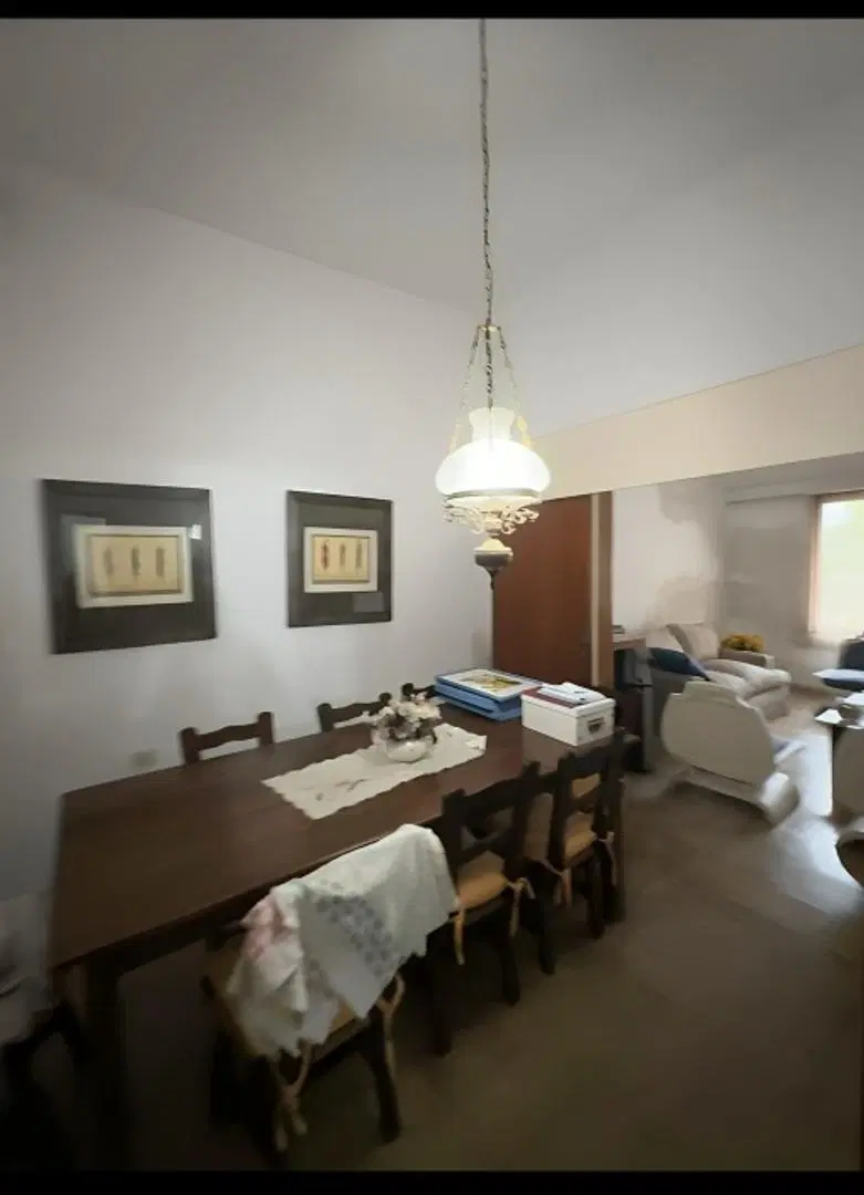 Hermosa Casa Amplia. a Cuadras de Cofico y Calle Esquiu 5