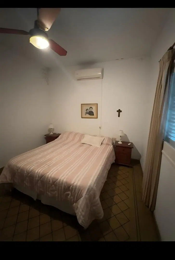 Hermosa Casa Amplia. a Cuadras de Cofico y Calle Esquiu 4