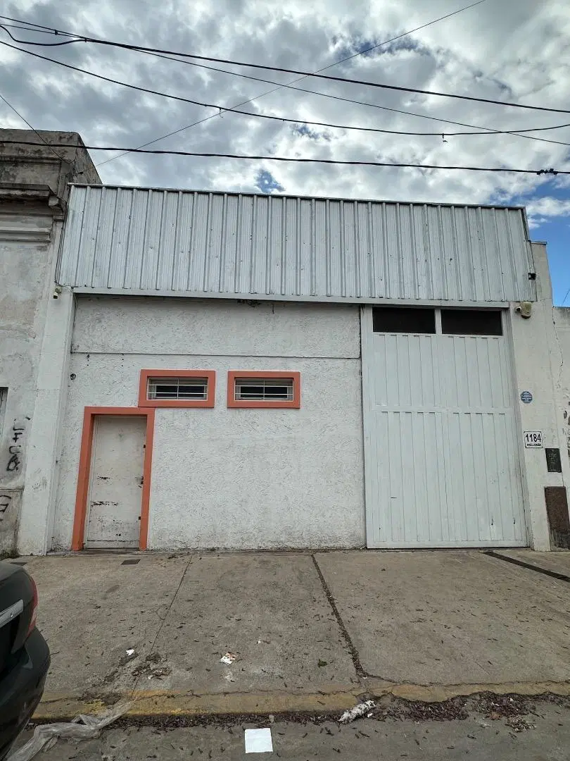 Galpon barrio Cofico Excelente ubicación 2