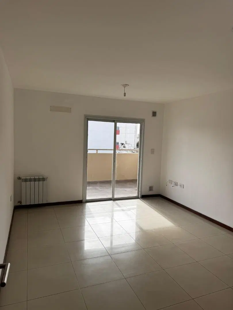 DEPARTAMENTO DE UN DORMITORIO EN ALQUILER COFICO 4